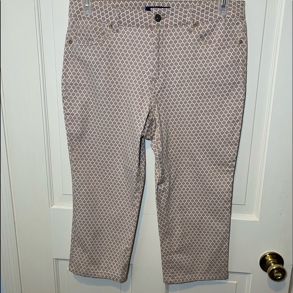 Architect Pants - Archetect Tan/White Capri Pants SIZE 8